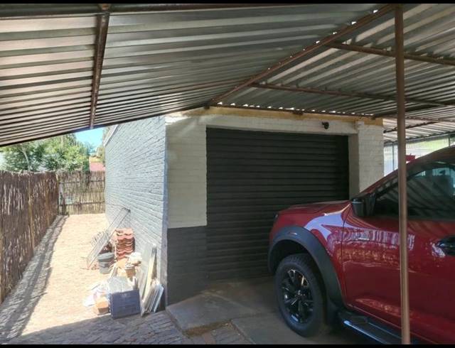 3 BEDROOM HOUSE FOR SALE IN HILLSHAVEN
